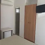 酒店 斯潘纳里斯酒店 2*