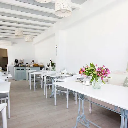 Отель Spanelis 2*