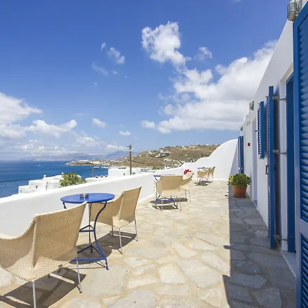 Отель Spanelis 2*