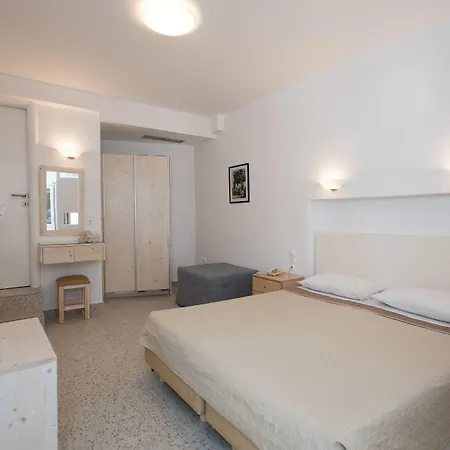 Отель Spanelis Mykonos Town