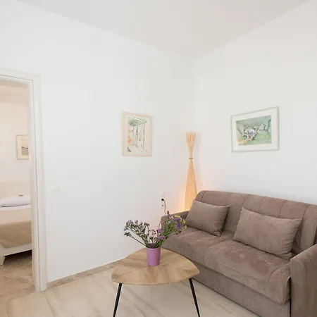 Spanelis 2* Mykonos Town