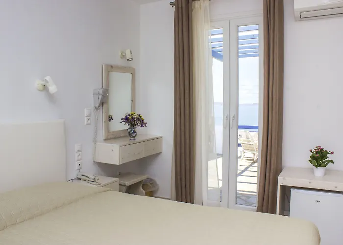 מלון Spanelis 2*