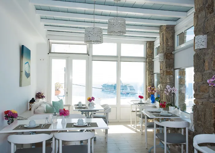 スパネリス 2* Mykonos Town